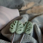 MONSTERA Needle Stoppers